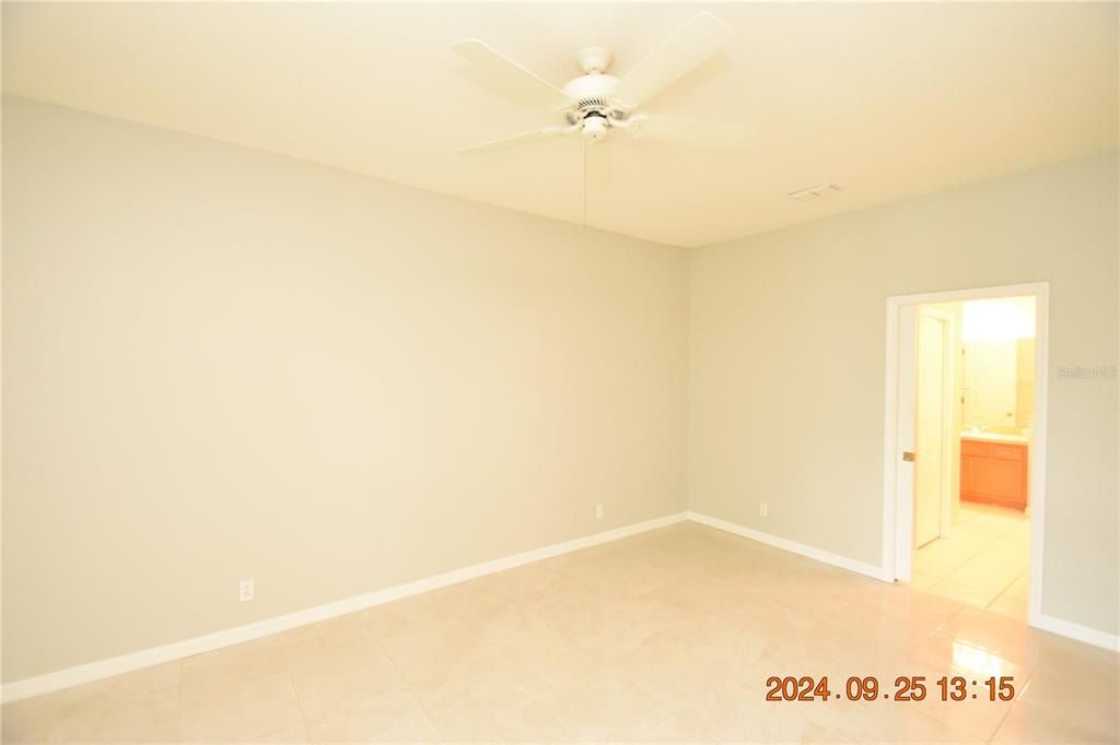 For Rent: $2,250 (3 beds, 2 baths, 1684 Square Feet)