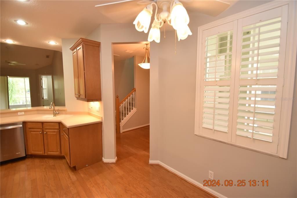 For Rent: $2,250 (3 beds, 2 baths, 1684 Square Feet)