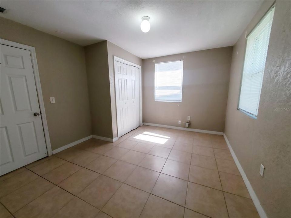 For Rent: $2,095 (3 beds, 1 baths, 1226 Square Feet)