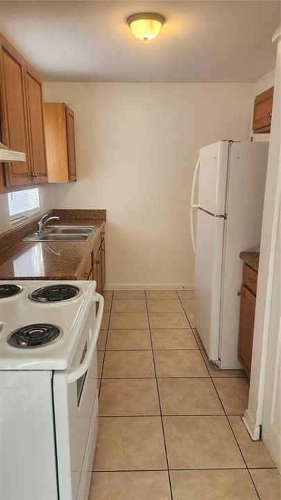 For Rent: $1,550 (2 beds, 1 baths, 816 Square Feet)