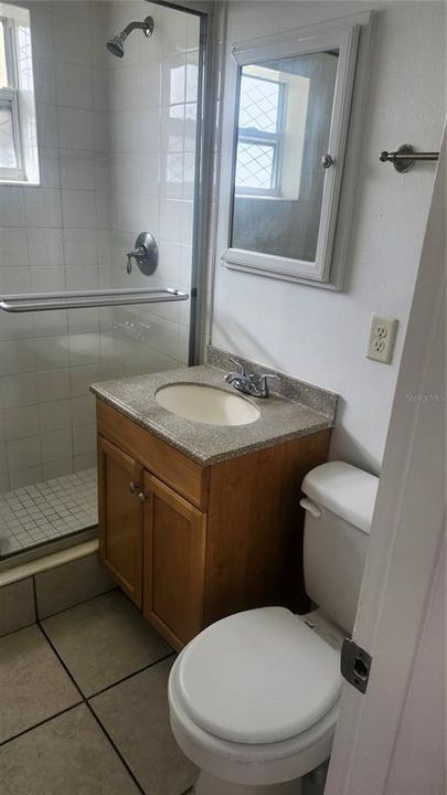 For Rent: $1,550 (2 beds, 1 baths, 816 Square Feet)