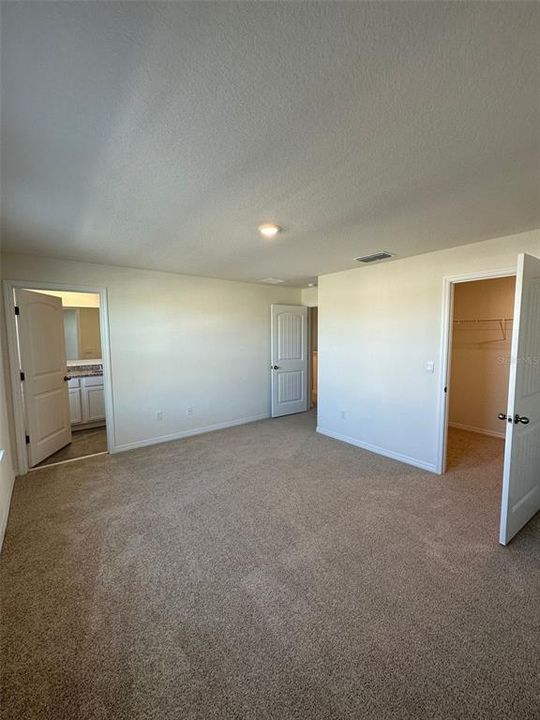 For Rent: $3,000 (3 beds, 2 baths, 1817 Square Feet)