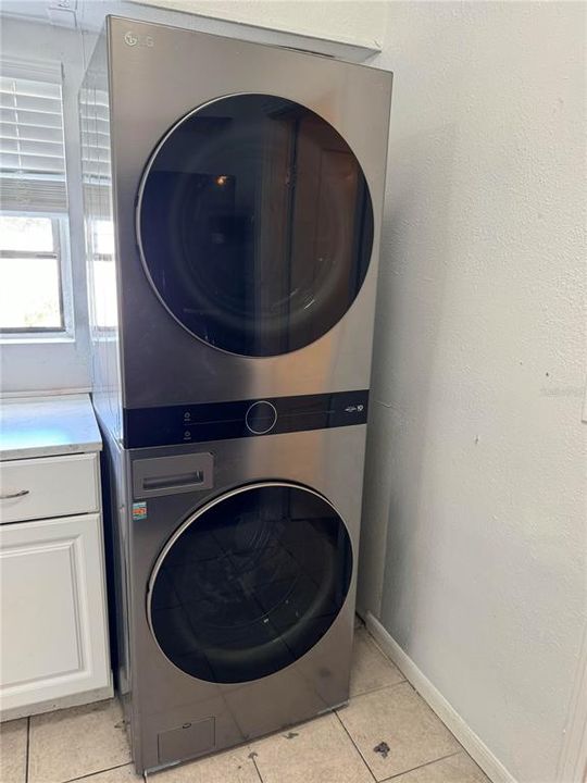 Stackable Washer and Dryer