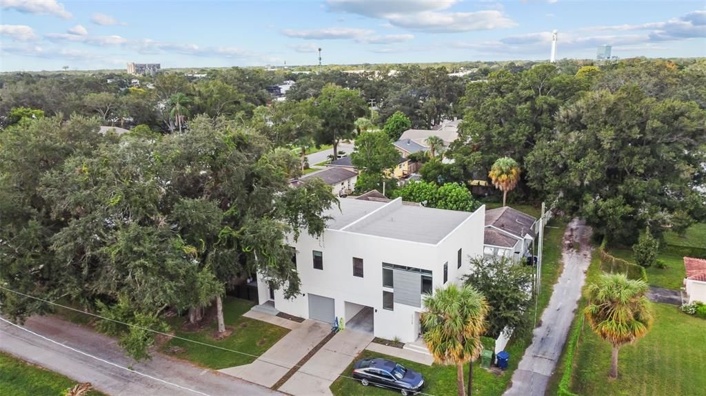 For Sale: $749,900 (3 beds, 2 baths, 1751 Square Feet)