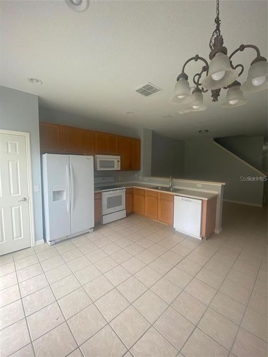 For Rent: $1,750 (3 beds, 3 baths, 1187 Square Feet)