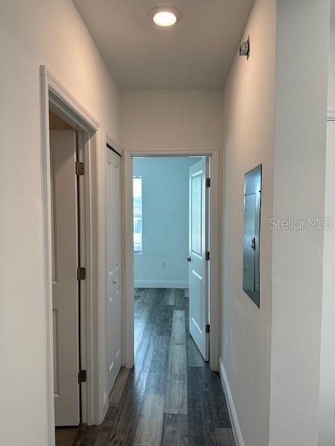 For Rent: $1,600 (3 beds, 2 baths, 1215 Square Feet)