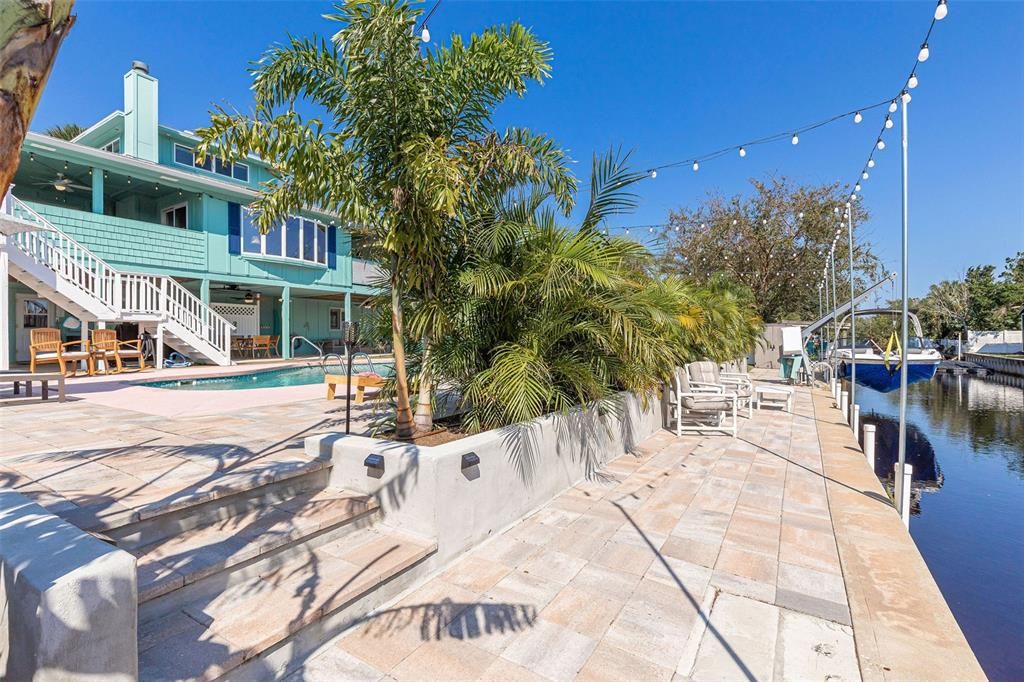 Active With Contract: $939,000 (4 beds, 3 baths, 3169 Square Feet)