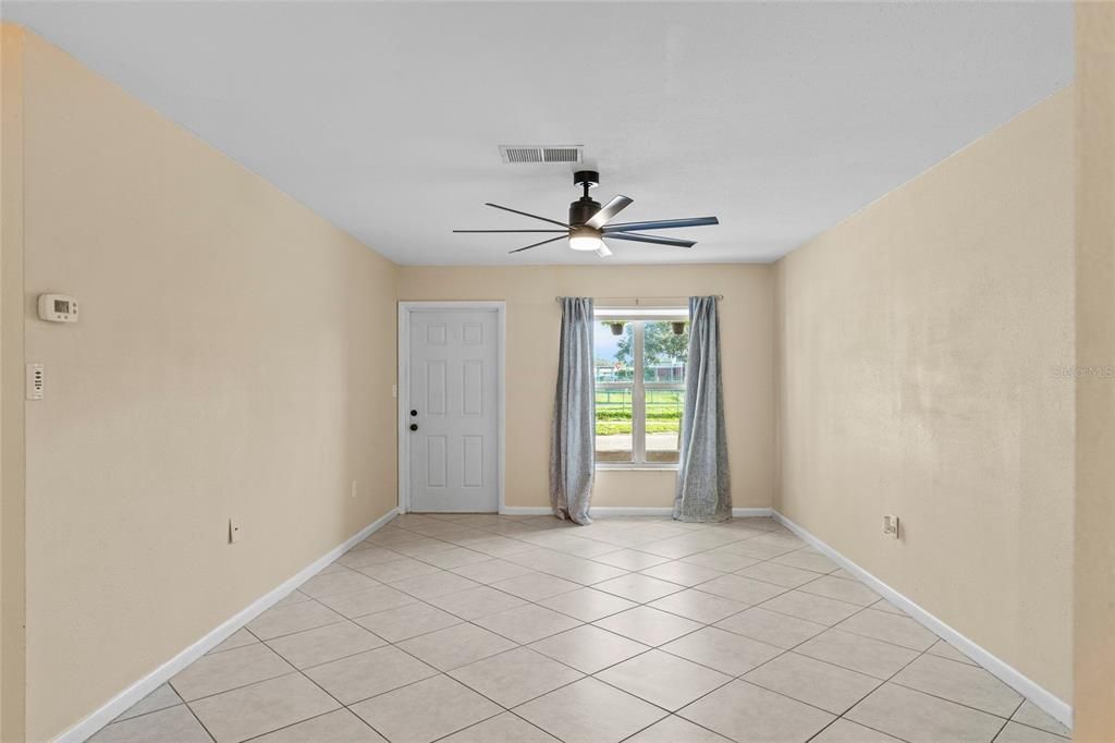 For Sale: $334,500 (3 beds, 2 baths, 1296 Square Feet)