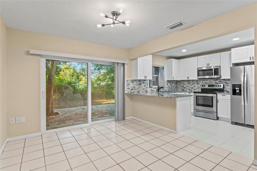 For Sale: $334,500 (3 beds, 2 baths, 1296 Square Feet)