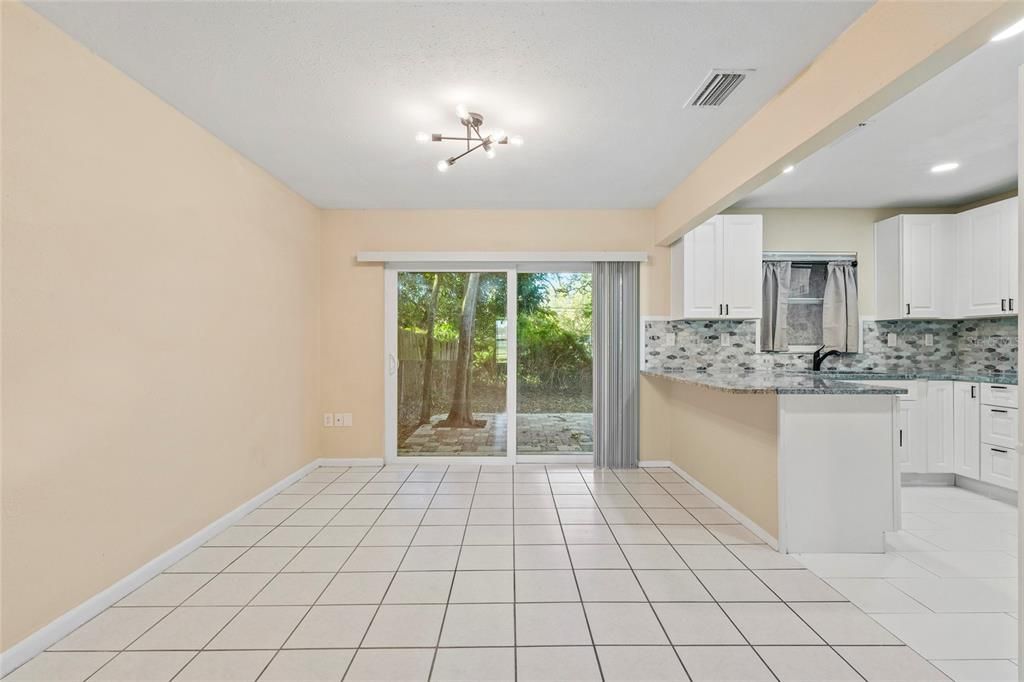 For Sale: $334,500 (3 beds, 2 baths, 1296 Square Feet)