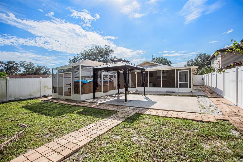 For Sale: $425,000 (3 beds, 2 baths, 1375 Square Feet)