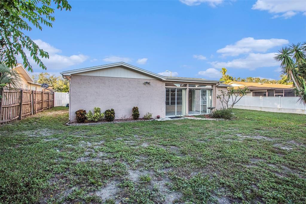 For Sale: $315,000 (3 beds, 2 baths, 1512 Square Feet)