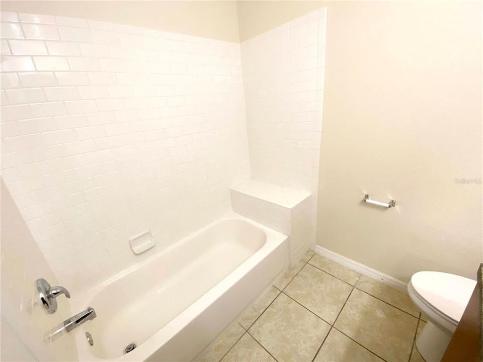 For Rent: $1,400 (1 beds, 1 baths, 583 Square Feet)