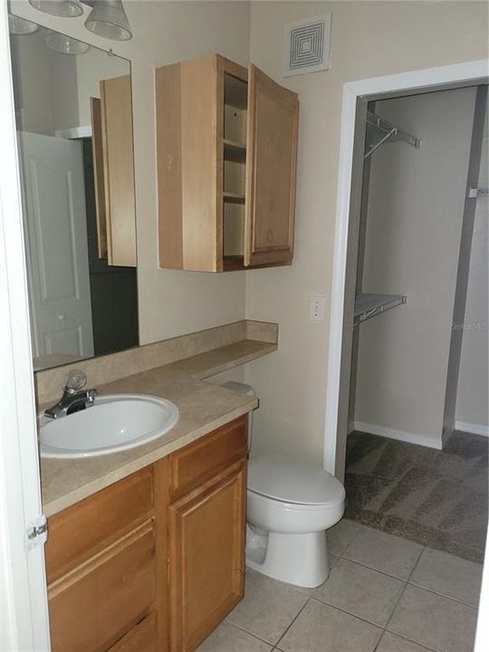 For Rent: $1,900 (2 beds, 2 baths, 1361 Square Feet)