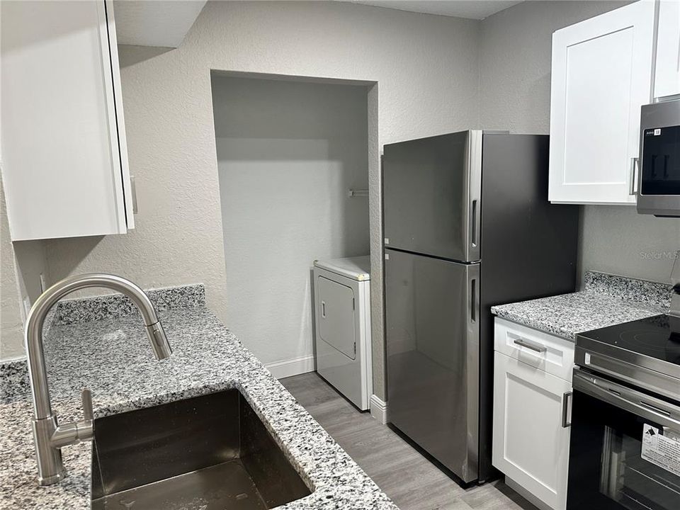 For Rent: $1,500 (1 beds, 1 baths, 627 Square Feet)