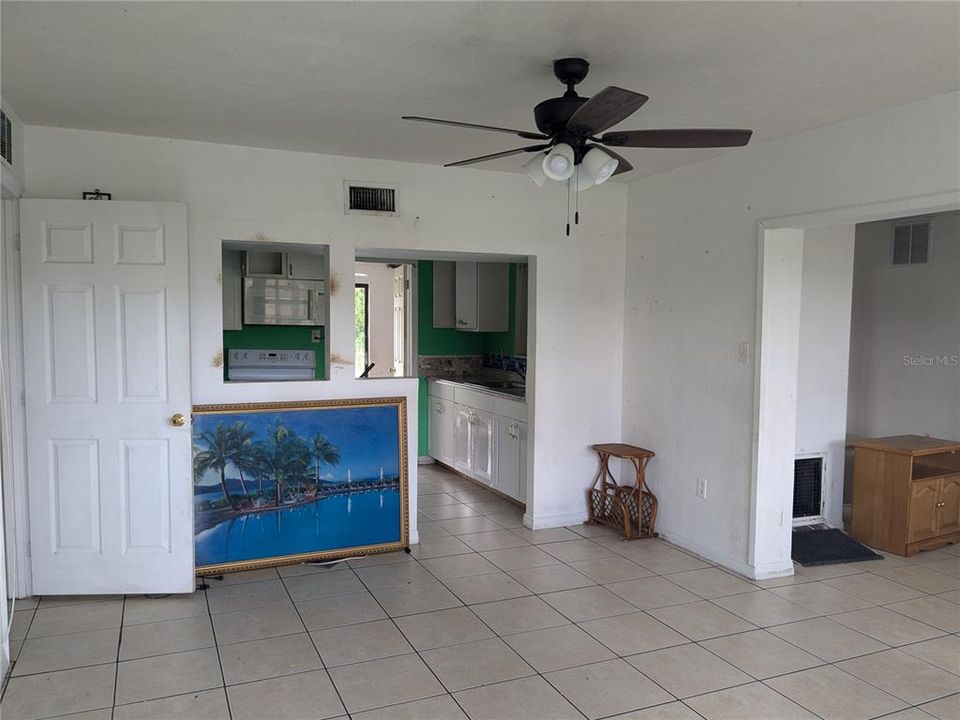 For Sale: $235,000 (4 beds, 1 baths, 1820 Square Feet)