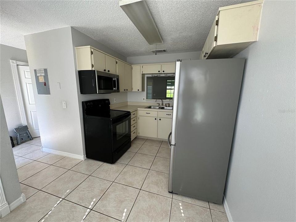 For Rent: $2,000 (2 beds, 2 baths, 1286 Square Feet)