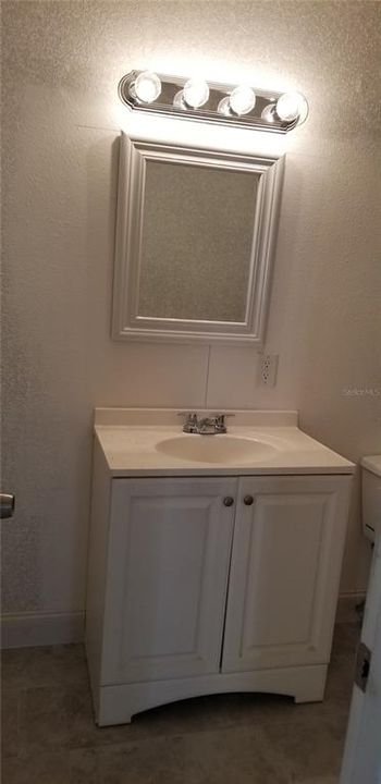 For Rent: $1,795 (3 beds, 1 baths, 922 Square Feet)