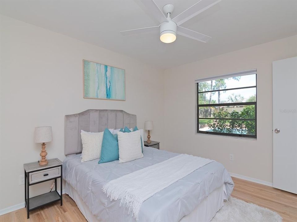 For Sale: $425,000 (3 beds, 2 baths, 1027 Square Feet)