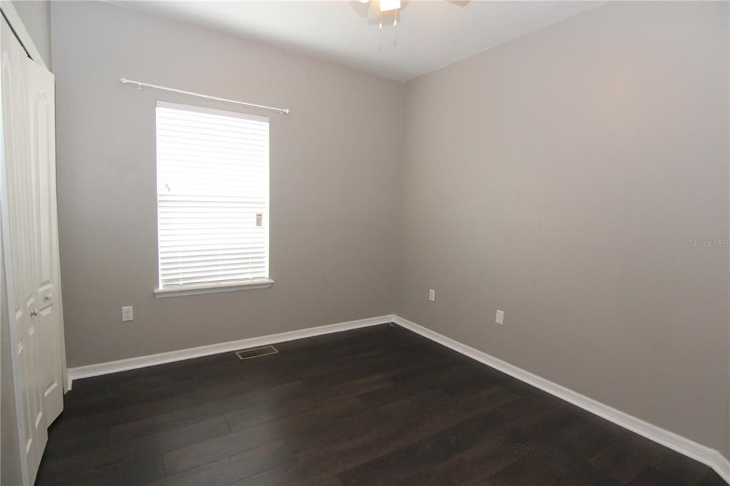 For Rent: $2,100 (3 beds, 2 baths, 1699 Square Feet)