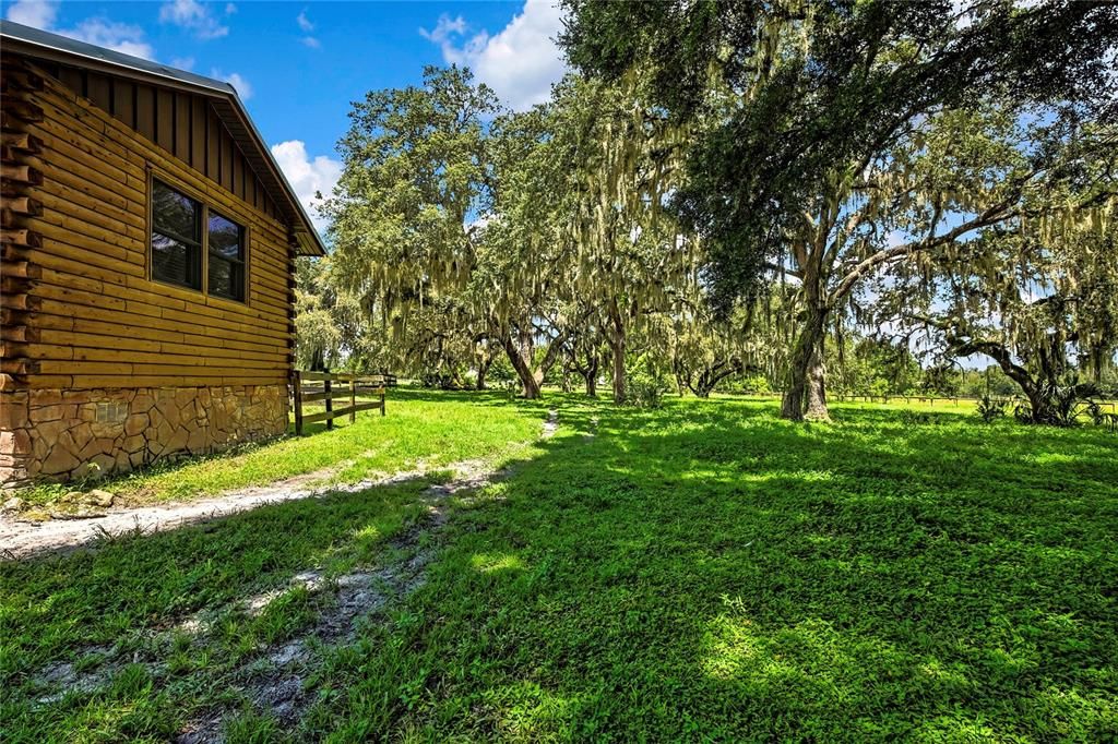 For Sale: $799,900 (3 beds, 3 baths, 2167 Square Feet)