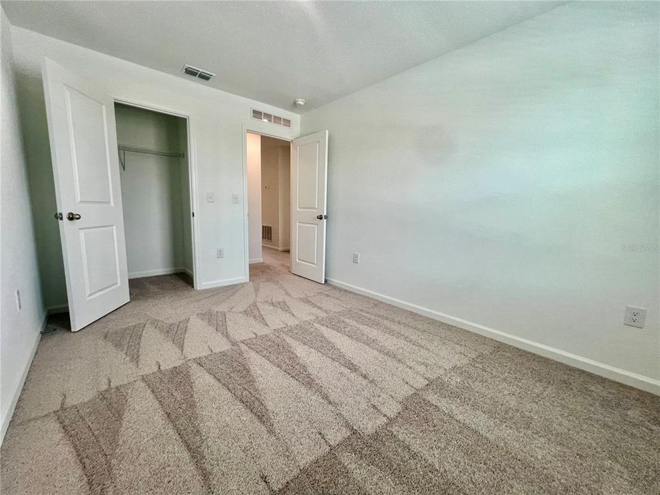 For Rent: $2,400 (3 beds, 2 baths, 1600 Square Feet)