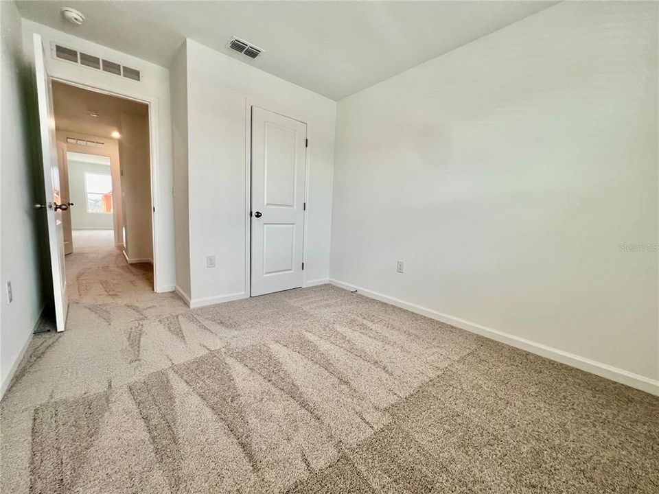 For Rent: $2,400 (3 beds, 2 baths, 1600 Square Feet)