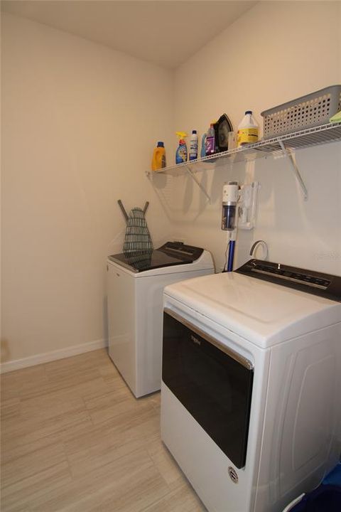 For Rent: $2,300 (2 beds, 2 baths, 1822 Square Feet)