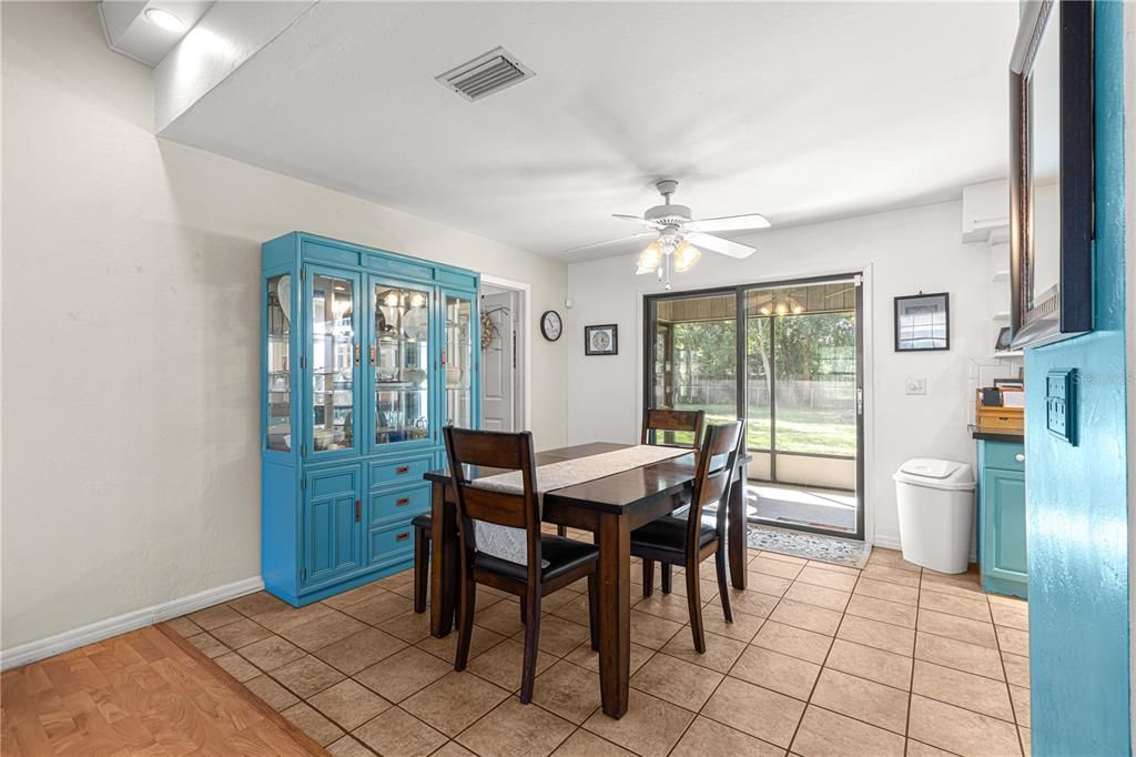 For Sale: $257,500 (3 beds, 2 baths, 1344 Square Feet)