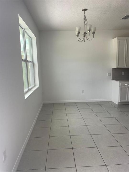 For Rent: $2,200 (3 beds, 2 baths, 1529 Square Feet)