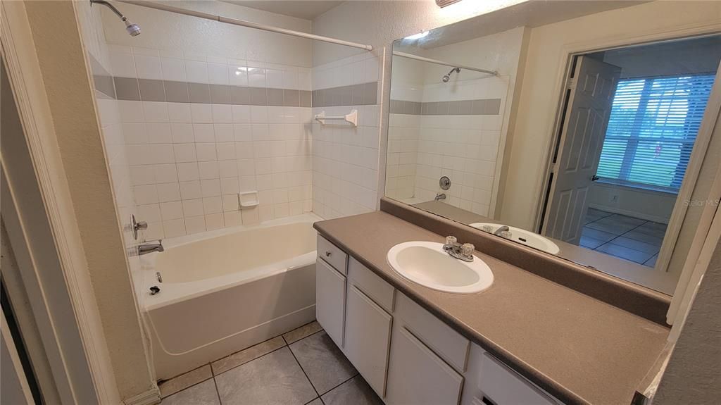 For Rent: $1,349 (1 beds, 1 baths, 768 Square Feet)