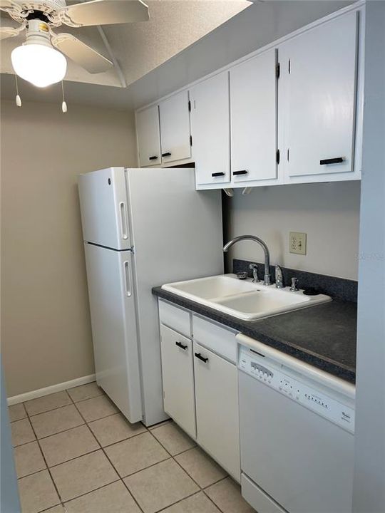 Kitchen -- new refrigerator!