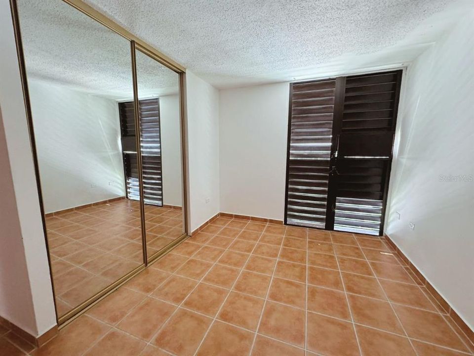 For Sale: $99,000 (3 beds, 1 baths, 809 Square Feet)