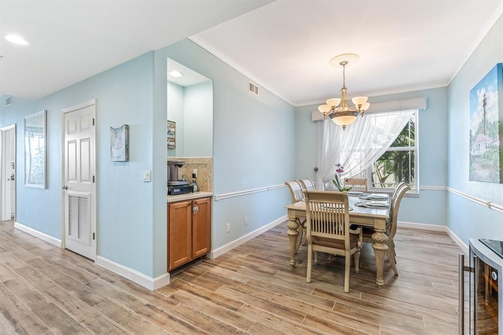 For Sale: $374,000 (3 beds, 2 baths, 1837 Square Feet)