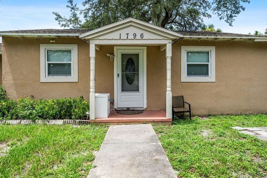 For Sale: $545,000 (3 beds, 2 baths, 2016 Square Feet)