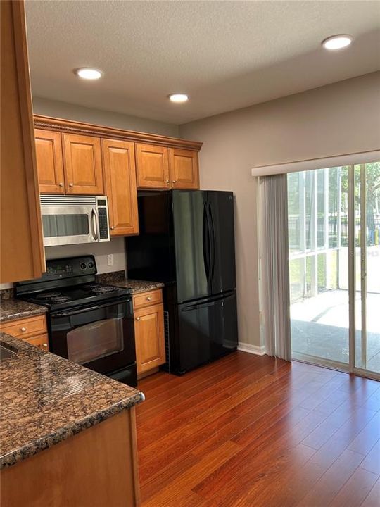 For Rent: $1,850 (2 beds, 2 baths, 1383 Square Feet)