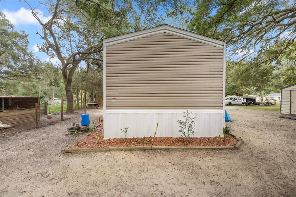 For Sale: $174,900 (3 beds, 2 baths, 1064 Square Feet)