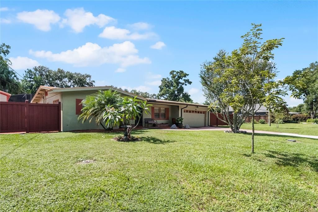 For Sale: $519,000 (3 beds, 2 baths, 1602 Square Feet)