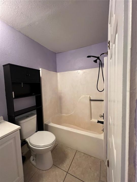 For Sale: $182,000 (2 beds, 1 baths, 1032 Square Feet)