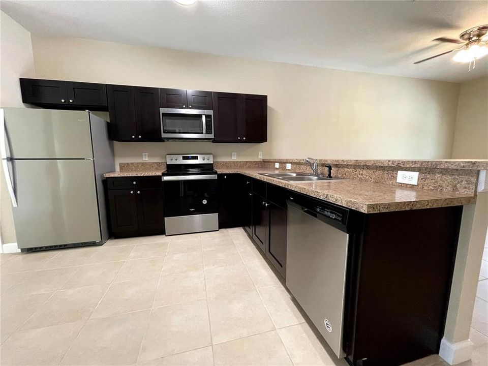 For Rent: $1,750 (3 beds, 2 baths, 1340 Square Feet)