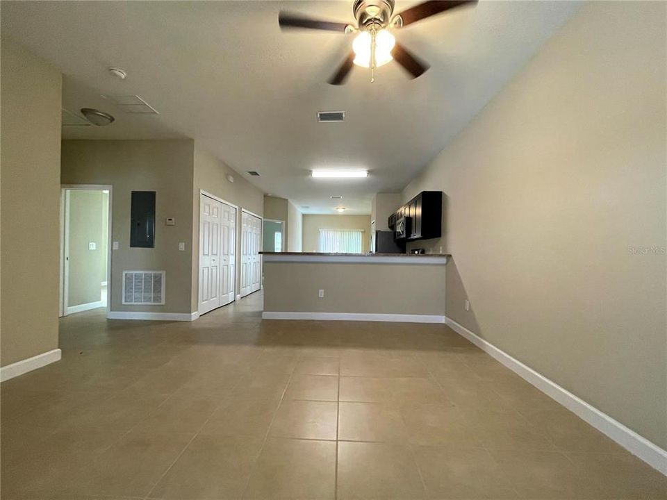 For Rent: $1,750 (3 beds, 2 baths, 1340 Square Feet)