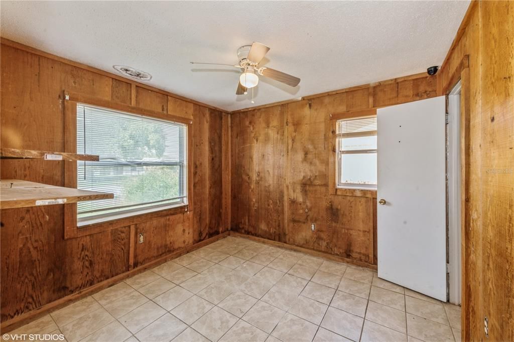 For Sale: $235,000 (3 beds, 1 baths, 1158 Square Feet)