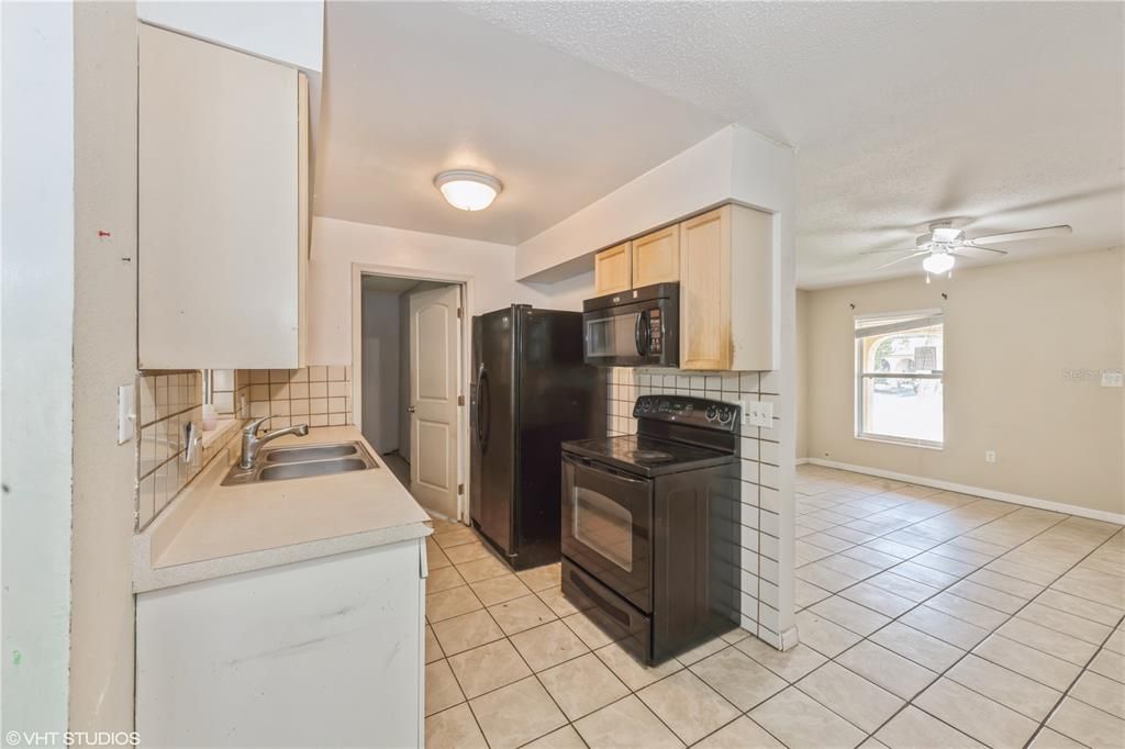 For Sale: $235,000 (3 beds, 1 baths, 1158 Square Feet)