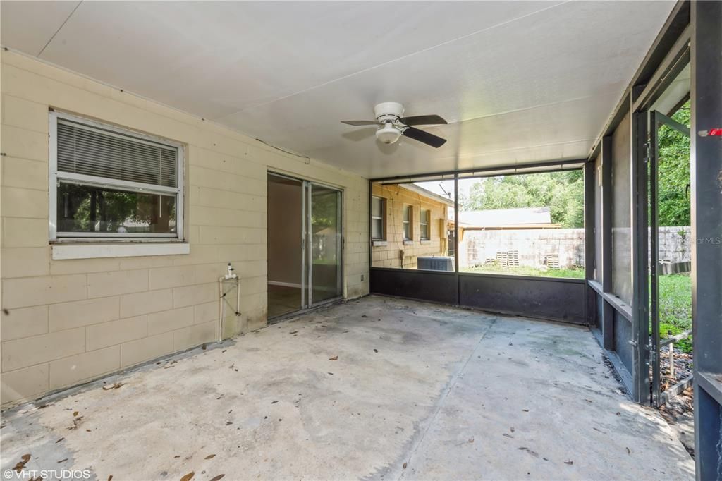 For Sale: $235,000 (3 beds, 1 baths, 1158 Square Feet)