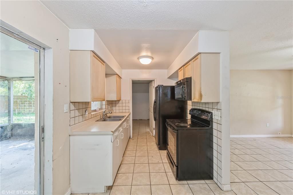 For Sale: $235,000 (3 beds, 1 baths, 1158 Square Feet)