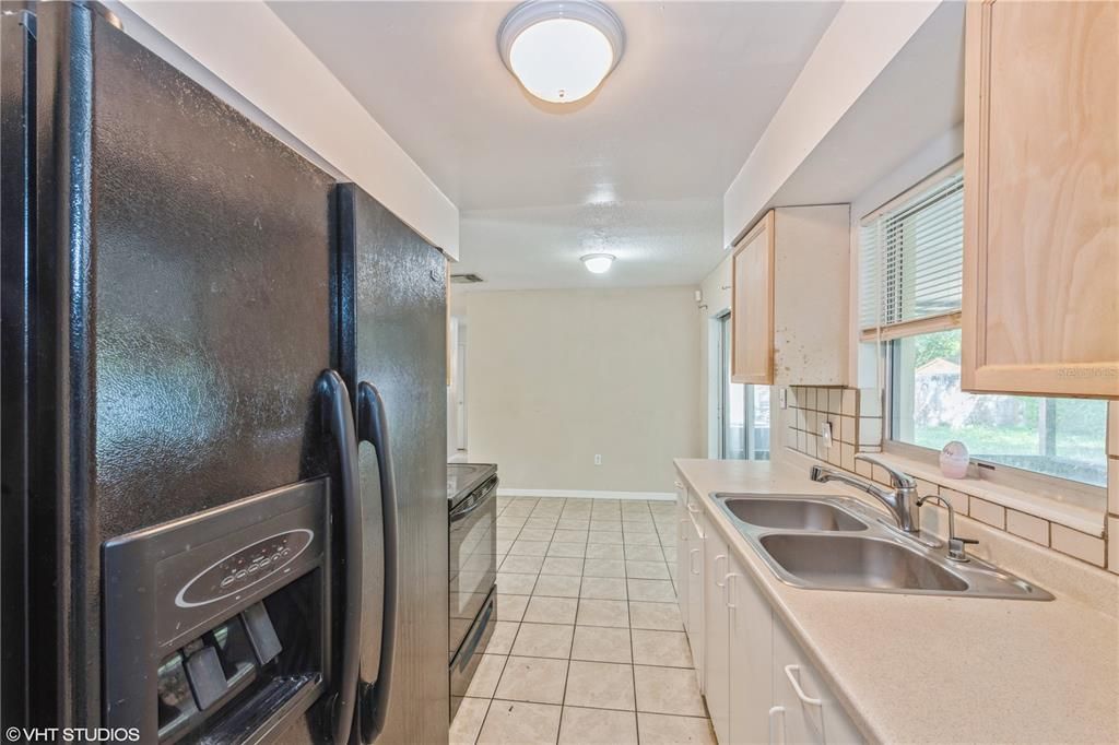 For Sale: $235,000 (3 beds, 1 baths, 1158 Square Feet)