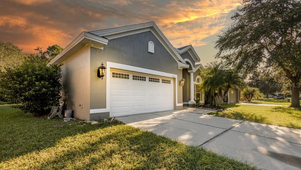 For Sale: $450,000 (3 beds, 2 baths, 2039 Square Feet)