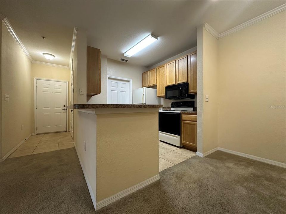 For Sale: $219,900 (2 beds, 2 baths, 1045 Square Feet)