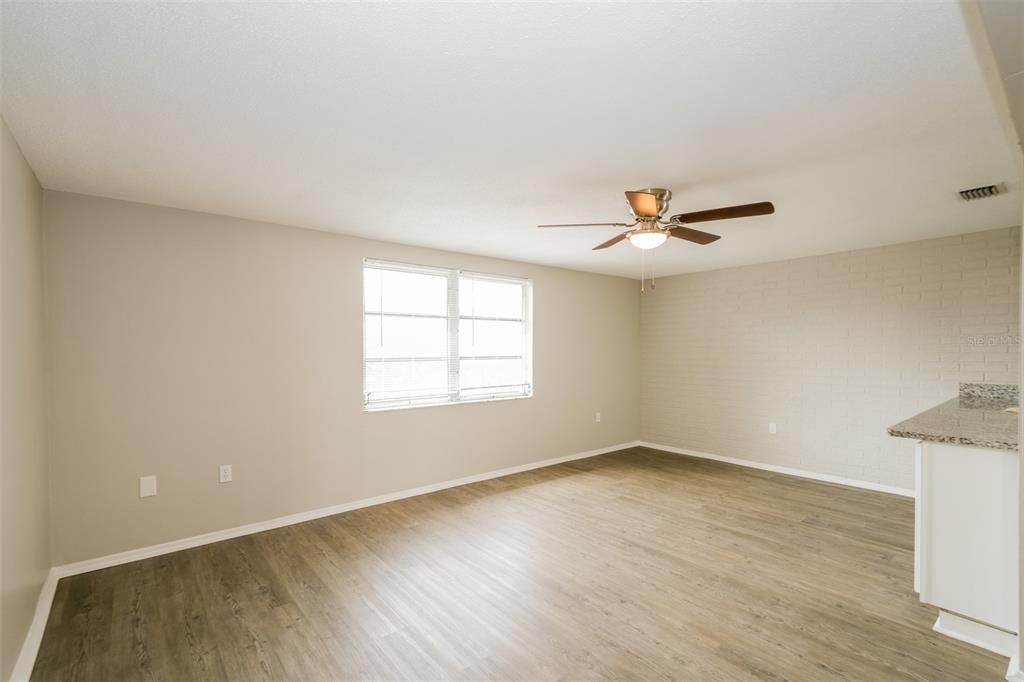 For Sale: $295,000 (3 beds, 2 baths, 1442 Square Feet)