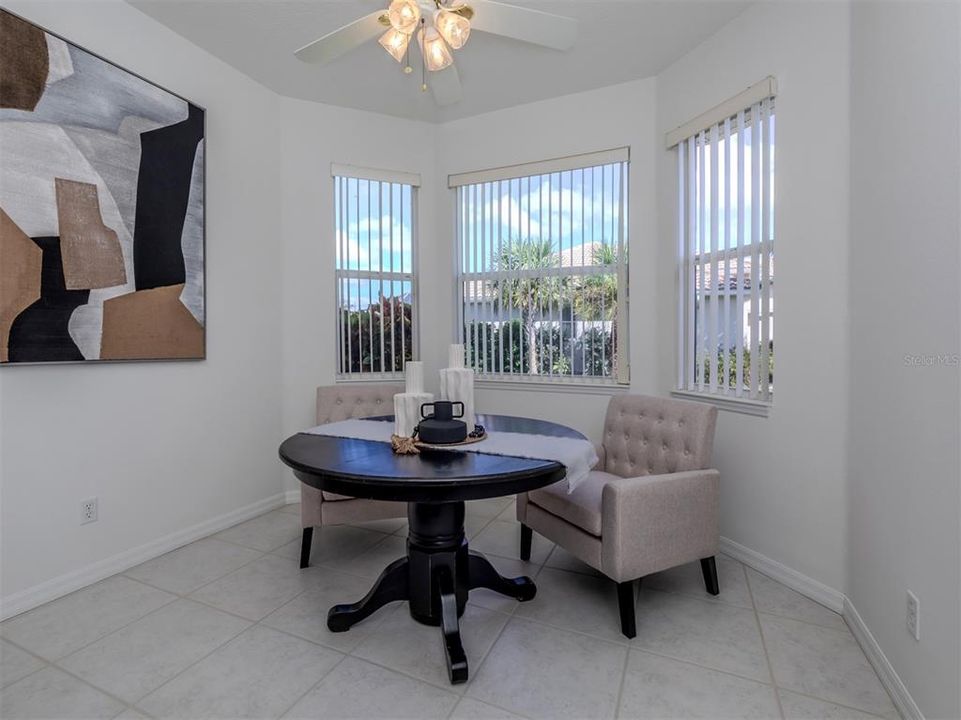 For Sale: $499,900 (2 beds, 2 baths, 1961 Square Feet)